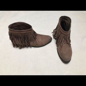 Brown fringe boot booties size 10